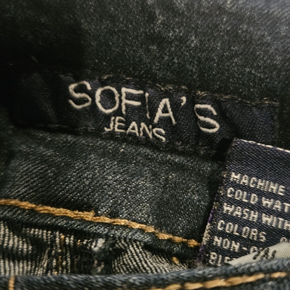 Blue Skinny Jeans with Classic Denim Texture - Picture 3 of 7